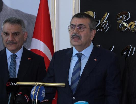 Bakan Tekin: Yarın yapılacak LGS’ye 1 milyon 226 bin 580 öğrenci başvuru yaptı