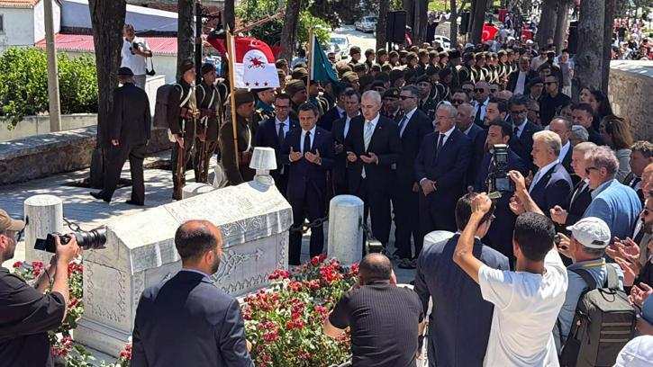 TBMM Başkanı Kurtulmuş, Gazi Süleyman Paşa'nın türbesini ziyaret etti