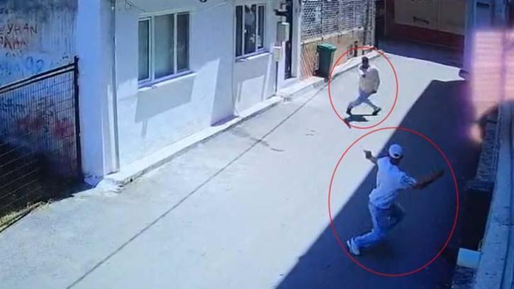 Bursa'da husumetlisini silahla yaralayan şüpheli tutuklandı: Olay anı kamerada