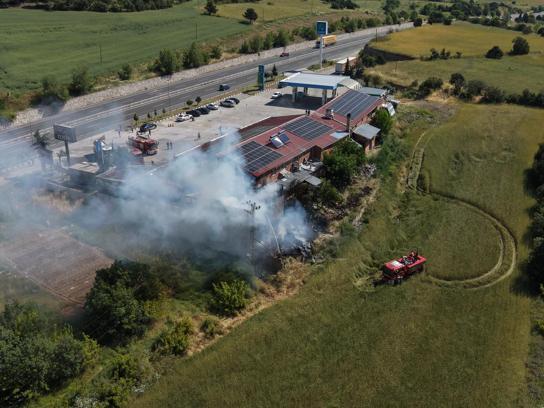 Kastamonu'da dinlenme tesisi, çıkan yangında hasar gördü