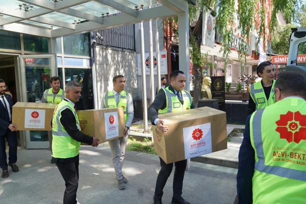 Cemevlerine 41 bin kişilik aşure malzemesi sağlandı