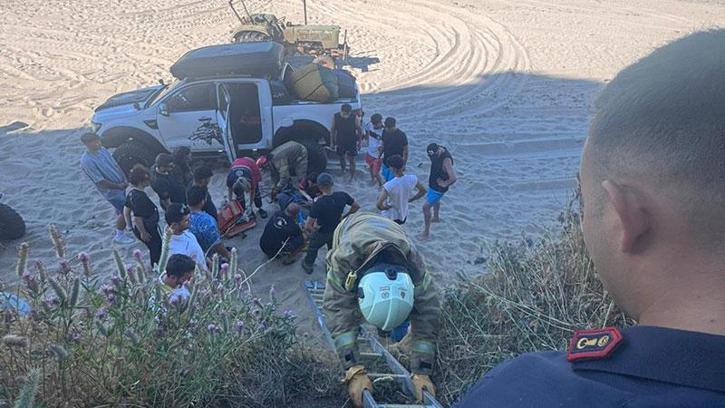 Çatalca'da paraşüt kayalıklara çarptı: 1'i çocuk 2 yaralı
