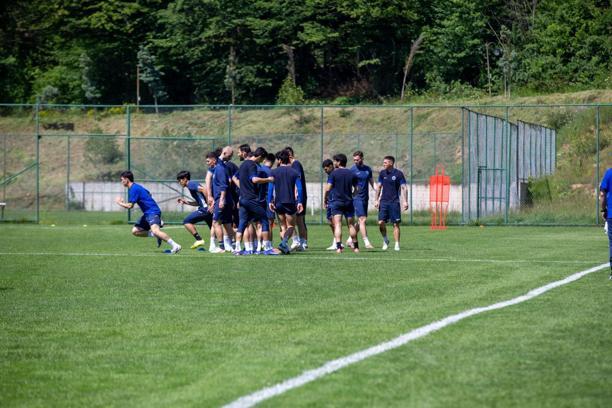 Özbekistan Süper Lig takımı yeni sezon hazırlıklarına Bolu'da başladı