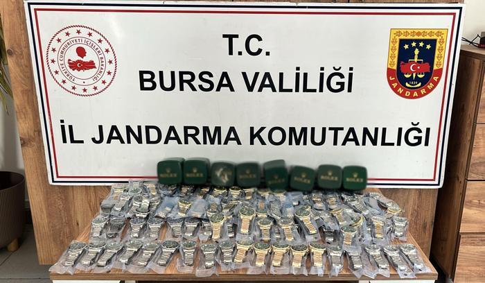 Bursa’da 2,5 milyon liralık kaçak saat ele geçirildi; 1 gözaltı