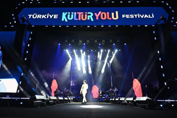 Samsun'da Bayhan'dan unutulmaz konser