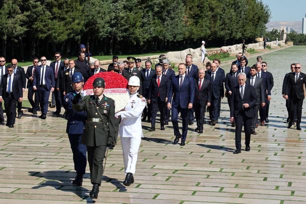 Polonya Cumhurbaşkanı Nawrocki, Anıtkabir'i ziyaret etti