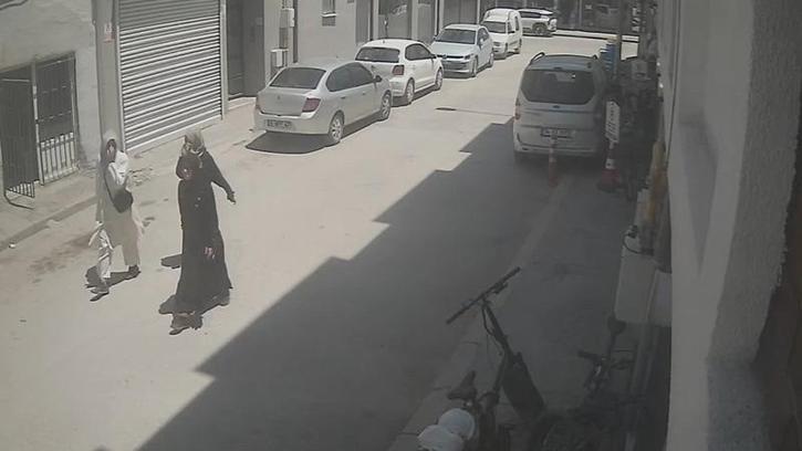 3 evden 1 milyon liralık hırsızlık yapan 2 şüpheli tutuklandı