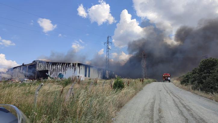 Edirne’de katı atık bertaraf tesisinde yangın