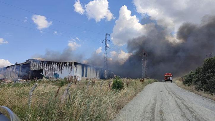Edirne’de katı atık bertaraf tesisinde yangın