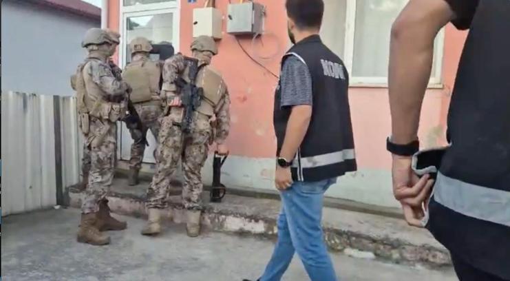 Kocaeli'de silah kaçakçılığı operasyonu; 11 gözaltı