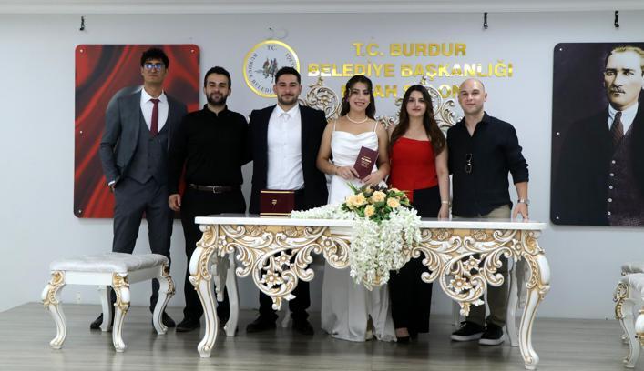 Nikah salonunda 26.06.2026 yoğunluğu