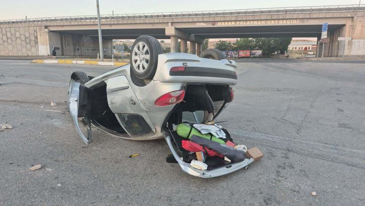 Takla atan otomobilin sürücüsü yaralandı