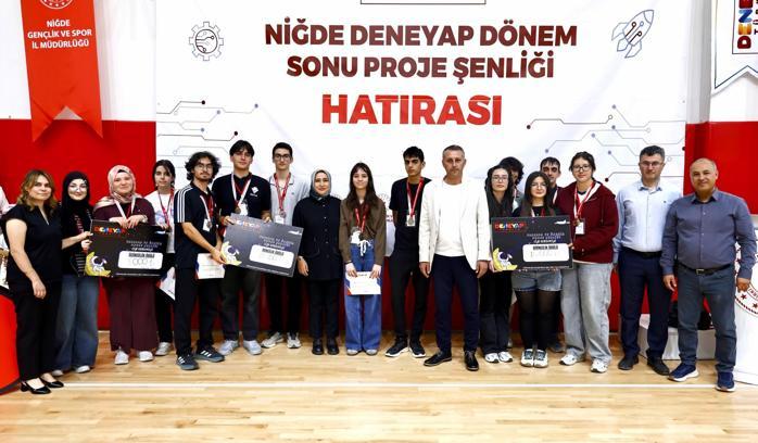 Deneyap Teknoloji Atölyesi öğrencileri çalışmalarını sergiledi
