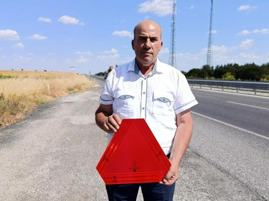 Kardeşinin kazada öldüğü noktadan seslendi: 700 liralık reflektör hayat kurtarır