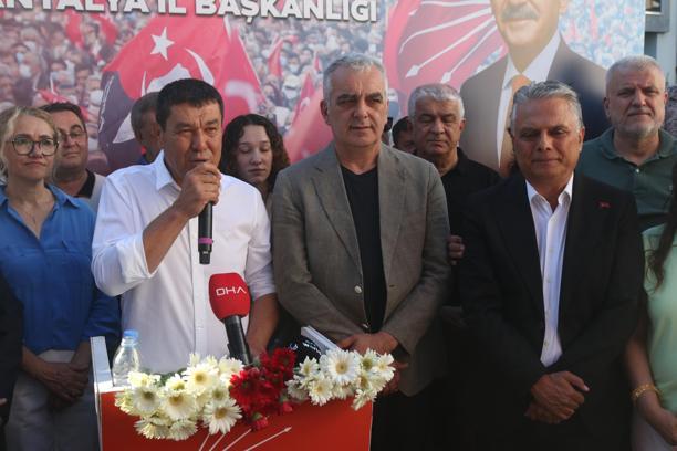 CHP’nin yeni Antalya il başkanı göreve başladı
