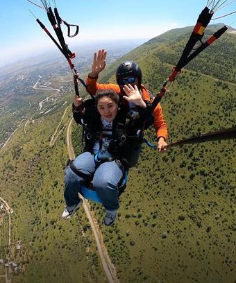 Down sendromlu Zekiye’nin yamaç paraşütü hayali gerçek oldu