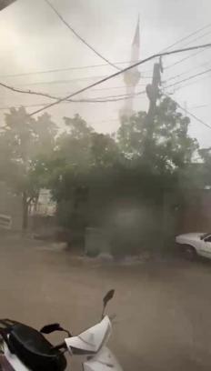 Manisa’da sağanak ve fırtına etkili oldu