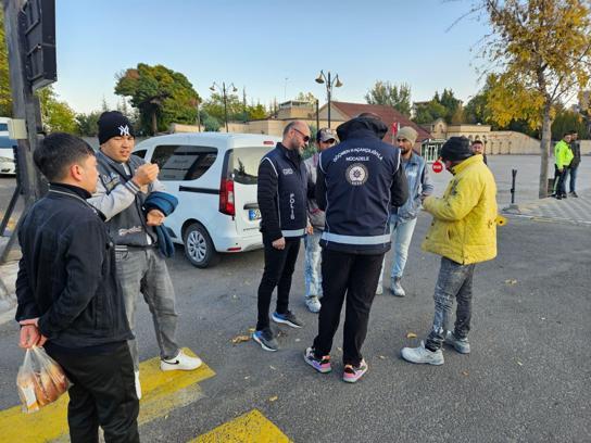 Nevşehir'de 25 kaçak göçmen yakalandı