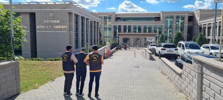 Batman’da çeşitli suçlardan aranan 32 firari yakalandı