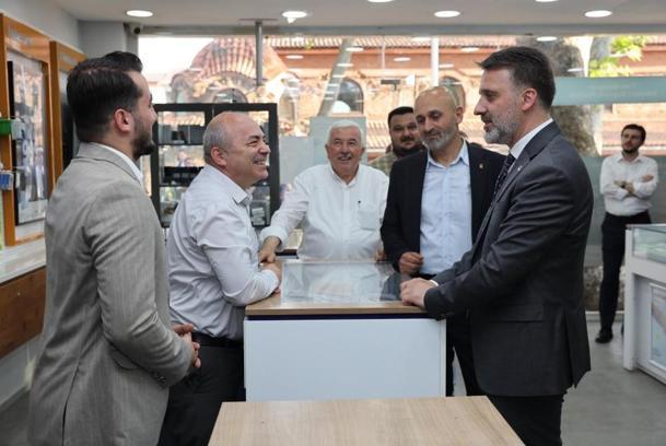 Başkan Vekili Biba’dan İznik’e kültür merkezi ve B Kafe müjdesi
