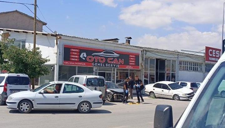 Çorum'da oto servise silahlı saldırı