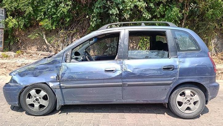 4 aracın karıştığı kazada; otomobilden yola fırlayan Emircan öldü