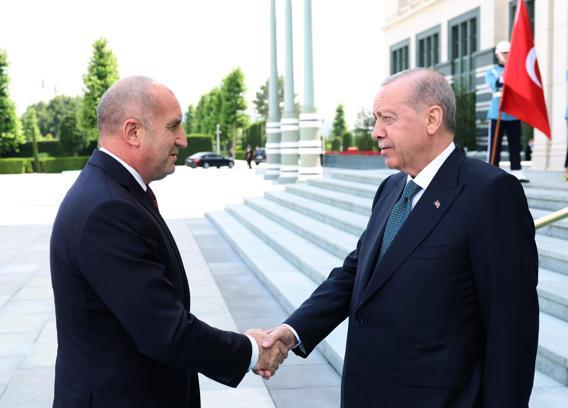 Cumhurbaşkanı Erdoğan, Bulgaristan Başbakanı Radev'i kabul etti