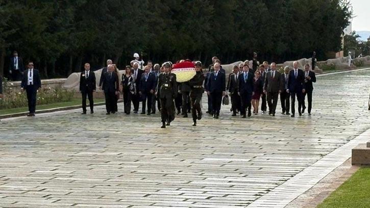NATO heyetinden Anıtkabir'e ziyaret