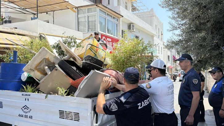 Bodrum'da zabıta ve polisten kamusal alanın işgaline denetim