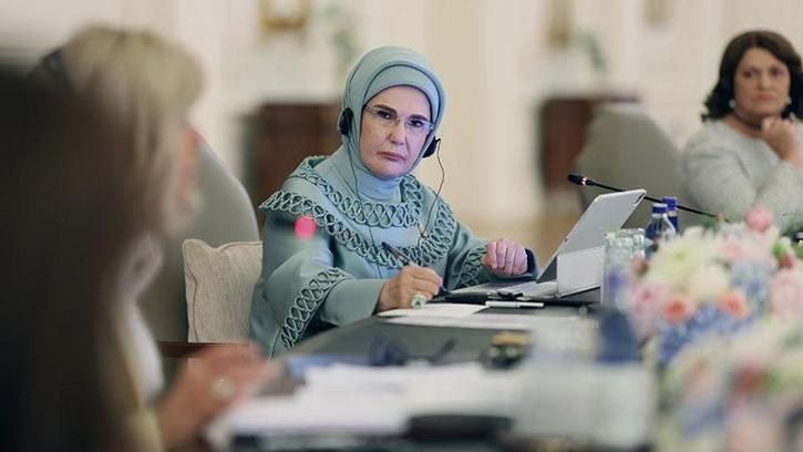 Emine Erdoğan, lider eşleriyle Çankaya Köşkü'nde bir araya geldi
