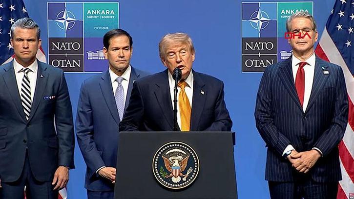 ABD Başkanı Trump: İran'ın donanmaları denizin dibini boyladı