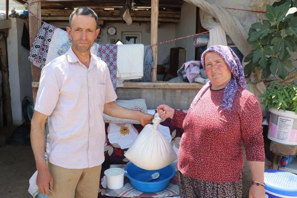 NATO liderlerine ikram edilen Denizli'nin yanık kokulu koyun yoğurdunun yapımı emek istiyor