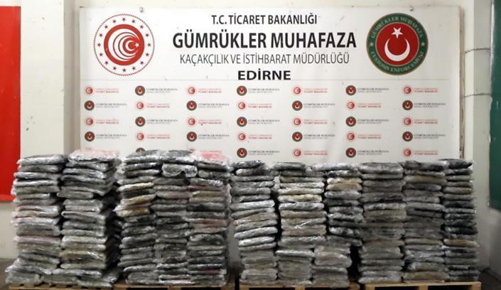 Kapıkule'de TIR'da 526 kilo uyuşturucu ele geçirildi