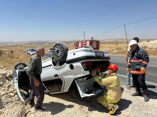 Mardin'de takla atan otomobilin sürücüsü yaralandı