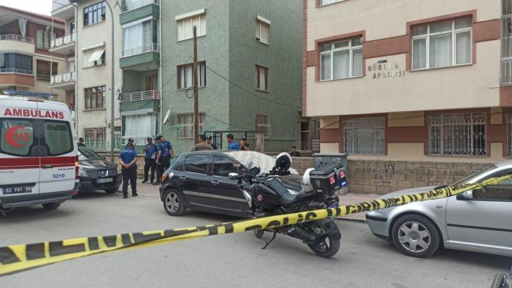Tartıştığı üvey annesi ve kız kardeşini öldürdü