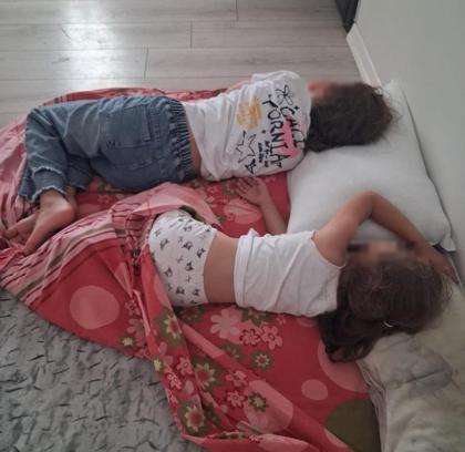 2 çocuk annesi, eşinin ödemediği kira borcu yüzünden evinden çıkarıldığını iddia etti