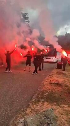 Samsunspor'a Hollanda’da meşaleli karşılama
