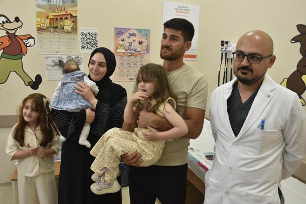 Tatvan’da 3 yaşındaki çocuğun yuttuğu saat pili operasyonla çıkarıldı