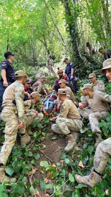Kamp yaptığı kanyonda yaralanıp mahsur kaldı, ekipler tarafından kurtarıldı