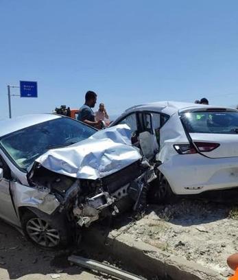 Kayseri’de otomobiller çarpıştı: 2 ölü, 9 yaralı
