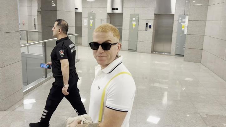 Ahbap Derneği soruşturması: Gökhan Özoğuz ifade için adliyeye geldi