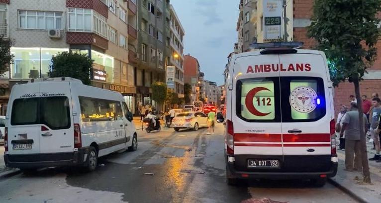 Güngören’de servis minibüsünün çarptığı yaya öldü