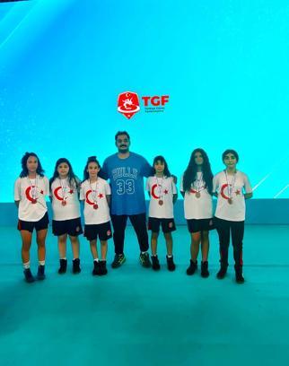 Ulukışlalı sporcular 6 madalya kazandı