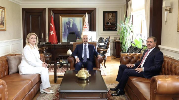 Özgür Özel'in partisinin adı 'Yeni Parti' oldu / Ek fotoğraflar