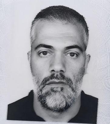Kamyonette başından vurulmuş halde bulundu