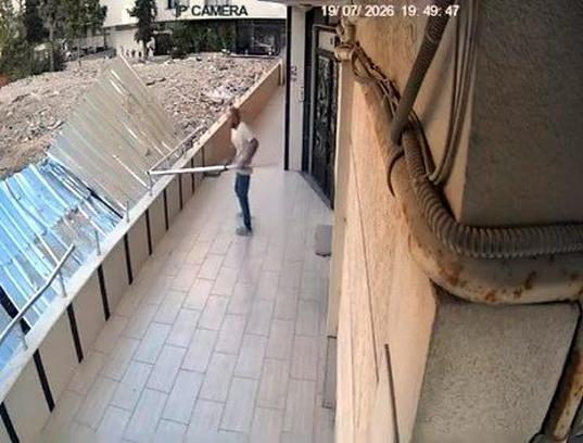 Avcılar’da korkulukları çalan şüpheliler uyuşturucu ile yakalandı