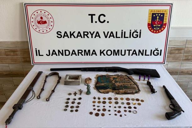 Roma ve Bizans dönemine ait 63 tarihi eser ele geçirildi