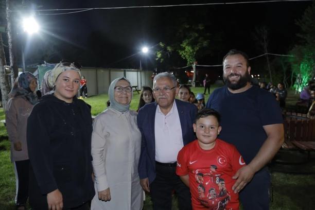 Başkan Büyükkılıç, Sarımsaklı Mesire Alanı’nda vatandaşlarla buluştu