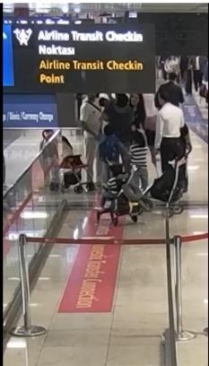 2 yaşındaki bebeği Heimlich manevrasıyla kurtaran personele ödül