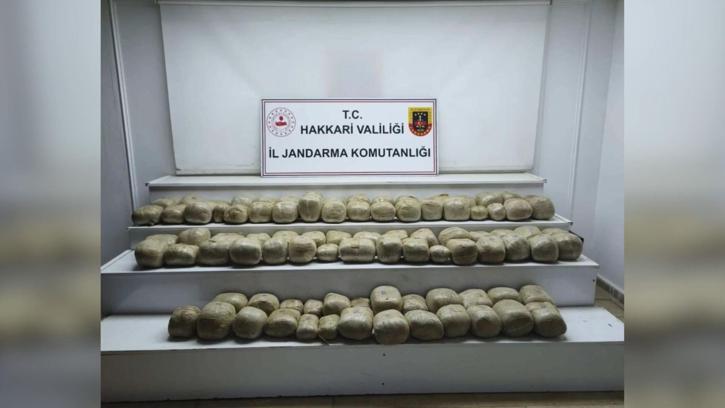 Hakkari'de 253 kilo esrar ele geçirildi